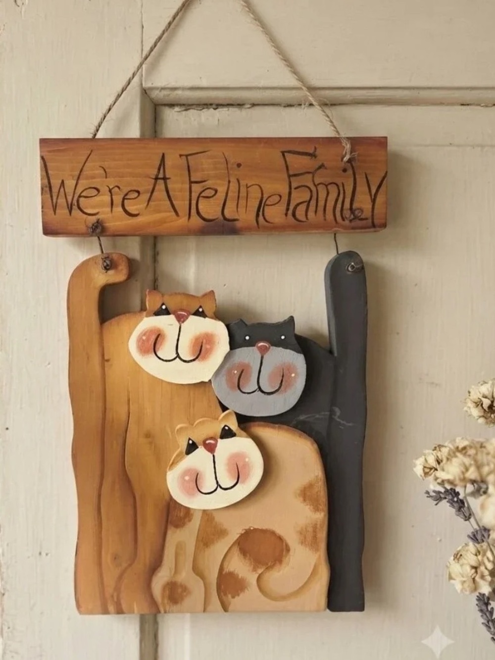 Rustic Feline Family Wall Hanging - Brown & Gray Cat Decor